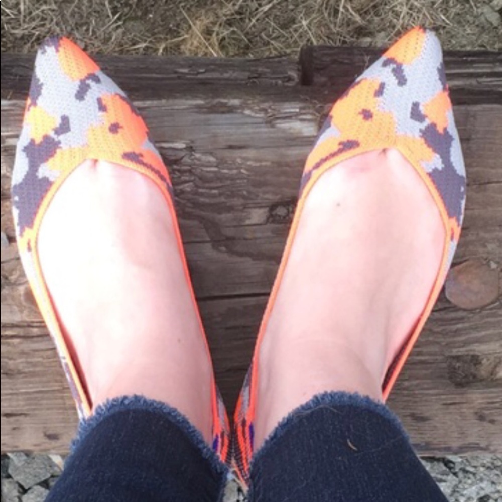 ISO 9.5 or 10 neon Camo Rothy’s